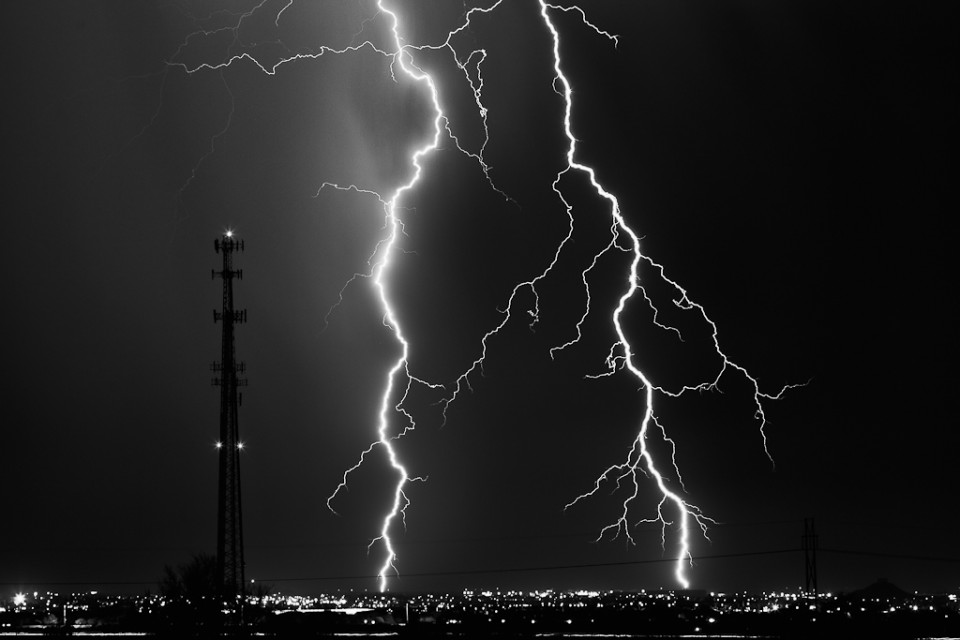 Cellular - Arizona Monsoon Lightning