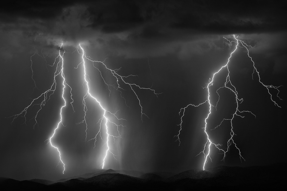 Crashing Down - Monsoon Lightning Arizona Beeline